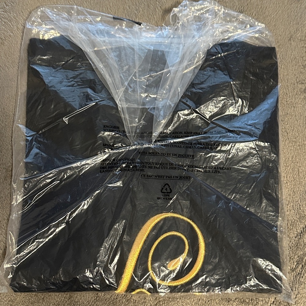 Denim Tears Black T-shirt with Gold Embroidery Size Sm​ - Picture 7 of 7